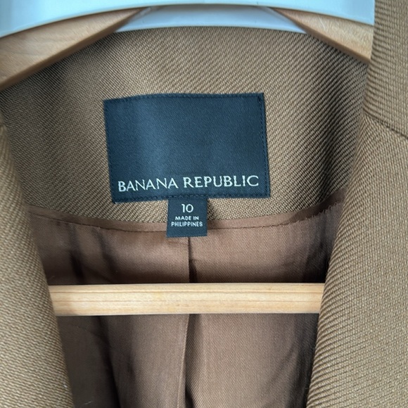 Banana Republic Lido Sculpted Wool Blazer in Cinnamon Spice Brown, size 10. - Picture 3 of 9